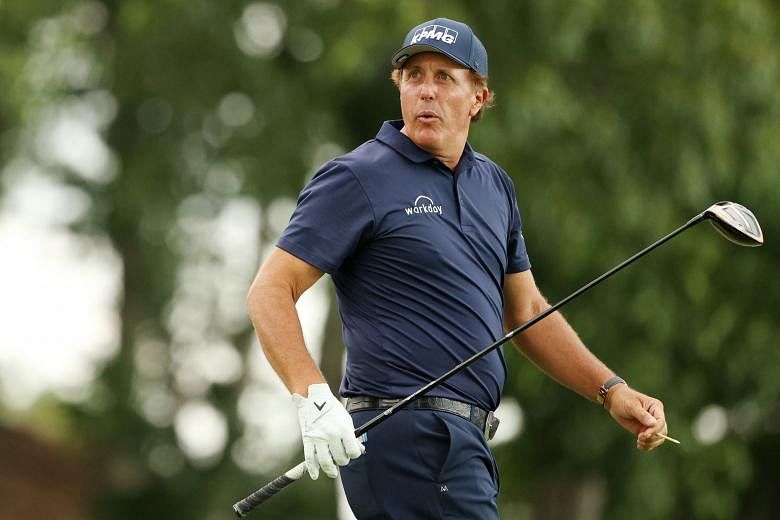 Golf: Evergreen Phil Mickelson memimpin Wisatawan mencari gelar PGA Tour ke-45 post thumbnail image