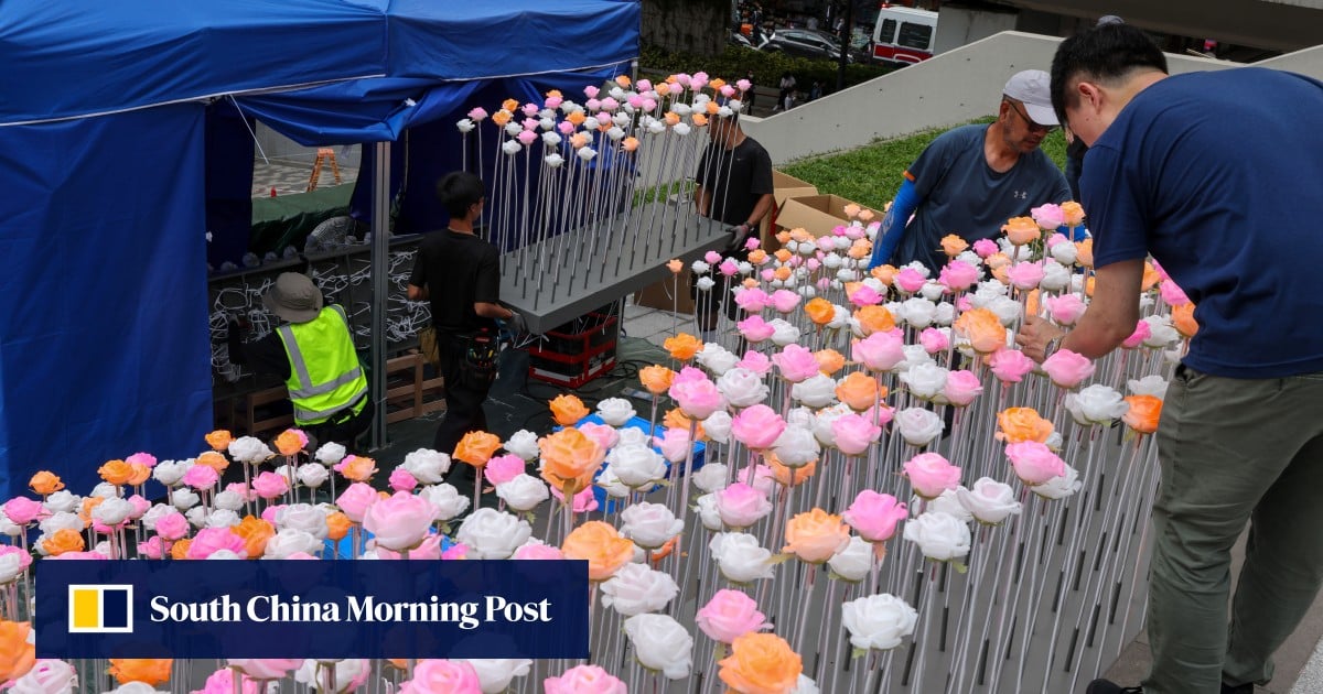 Instalasi mawar putih ‘seperti pemakaman’ Hong Kong mekar lagi dengan warna baru tetapi masih mendapat komentar layu post thumbnail image