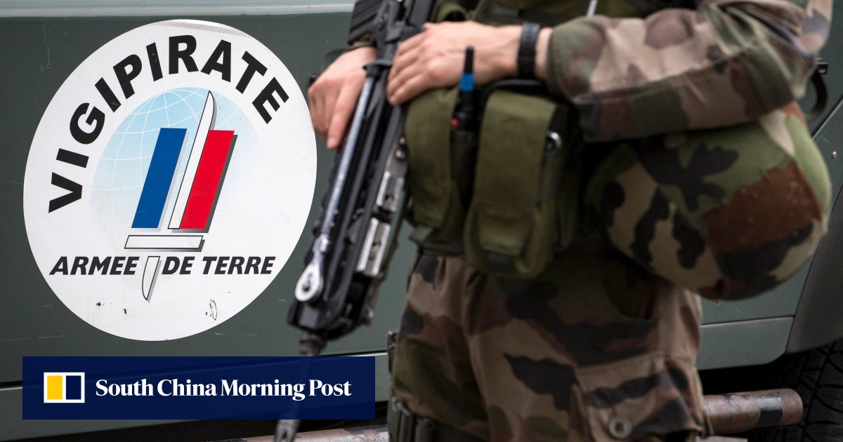 Prancis Tingkatkan Peringatan Teror ke Tingkat Tertinggi Setelah ISIS Klaim Serangan Mematikan Rusia post thumbnail image